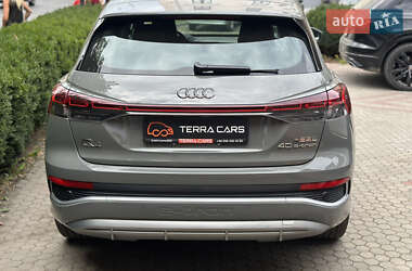 Внедорожник / Кроссовер Audi Q4 e-tron 2023 в 