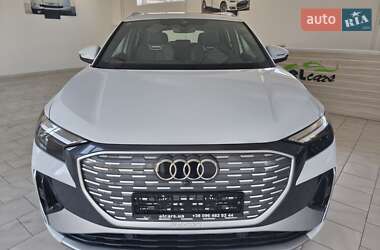 Внедорожник / Кроссовер Audi Q4 e-tron 2025 в 