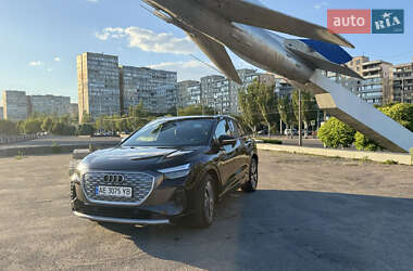 Внедорожник / Кроссовер Audi Q4 e-tron 2023 в 