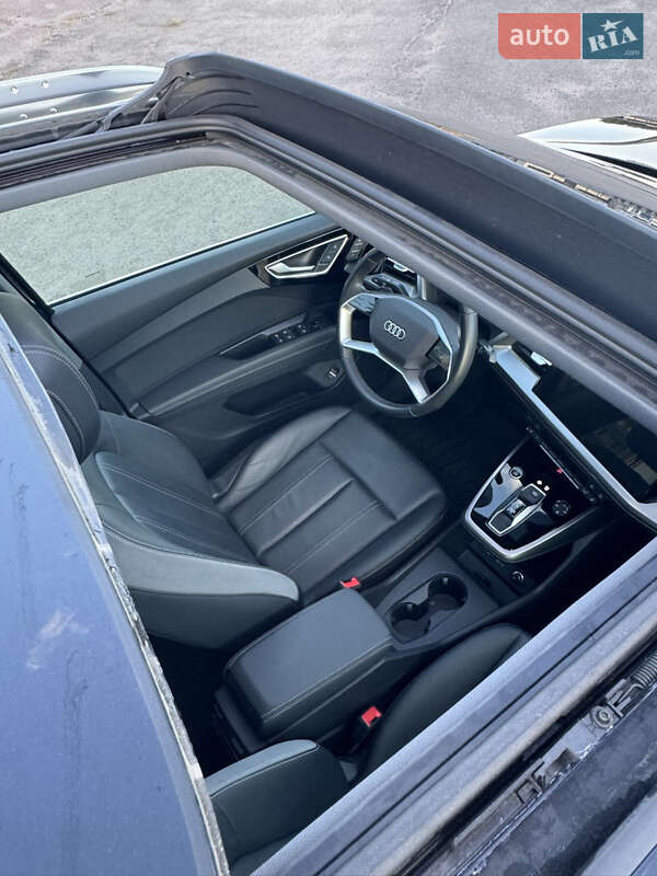 Внедорожник / Кроссовер Audi Q4 e-tron 2023 в Днепре