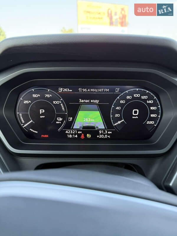 Внедорожник / Кроссовер Audi Q4 e-tron 2021 в Киеве