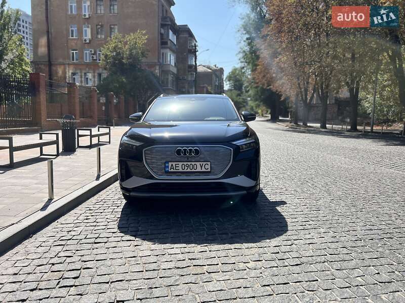 Audi Q4 e-tron 2022 Audi Q4 e-tron 2022