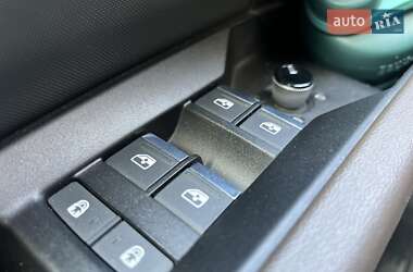 Внедорожник / Кроссовер Audi Q4 e-tron 2022 в 