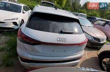 Внедорожник / Кроссовер Audi Q4 e-tron 2024 в 