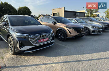 Внедорожник / Кроссовер Audi Q4 e-tron 2024 в 