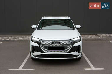Внедорожник / Кроссовер Audi Q4 e-tron 2025 в 