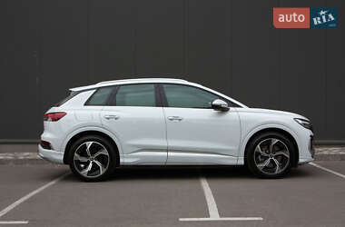 Внедорожник / Кроссовер Audi Q4 e-tron 2025 в 