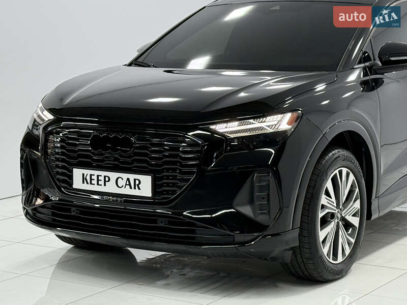 Позашляховик / Кросовер Audi Q4 e-tron 2023 в Одесі