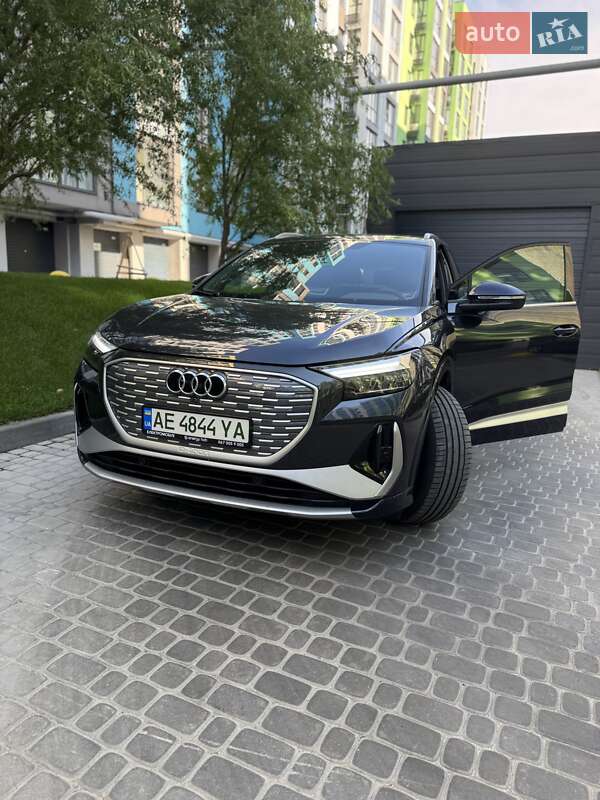 Внедорожник / Кроссовер Audi Q4 e-tron 2023 в Днепре