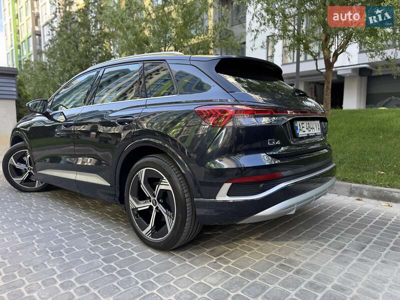 Внедорожник / Кроссовер Audi Q4 e-tron 2023 в Днепре