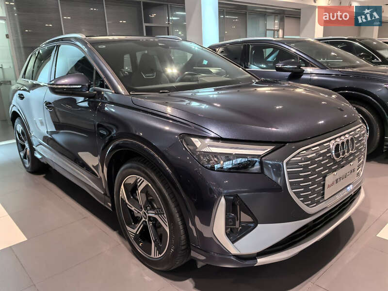 Внедорожник / Кроссовер Audi Q4 e-tron 2024 в Киеве