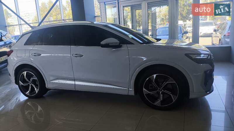 Внедорожник / Кроссовер Audi Q4 e-tron 2023 в Днепре