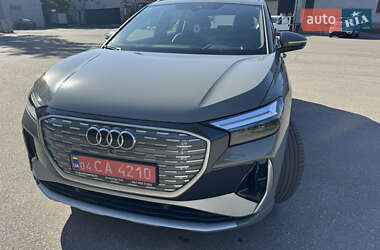 Внедорожник / Кроссовер Audi Q4 e-tron 2023 в 