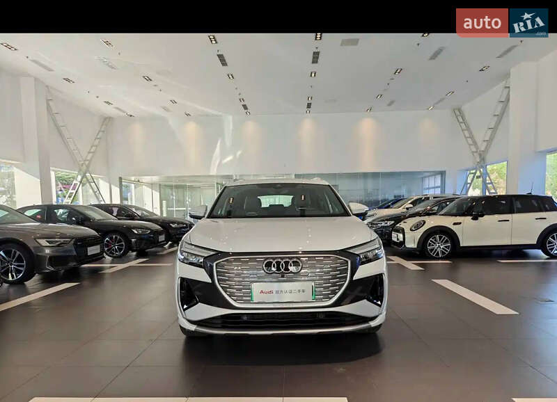 Внедорожник / Кроссовер Audi Q4 e-tron 2023 в Киеве