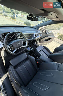 Внедорожник / Кроссовер Audi Q4 e-tron 2024 в 