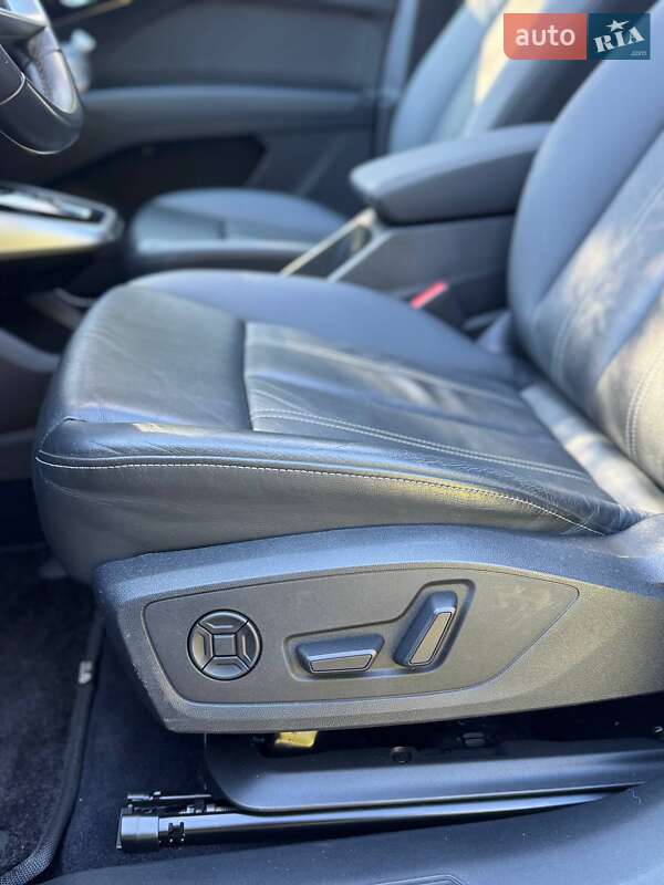 Позашляховик / Кросовер Audi Q4 e-tron 2022 в Дрогобичі