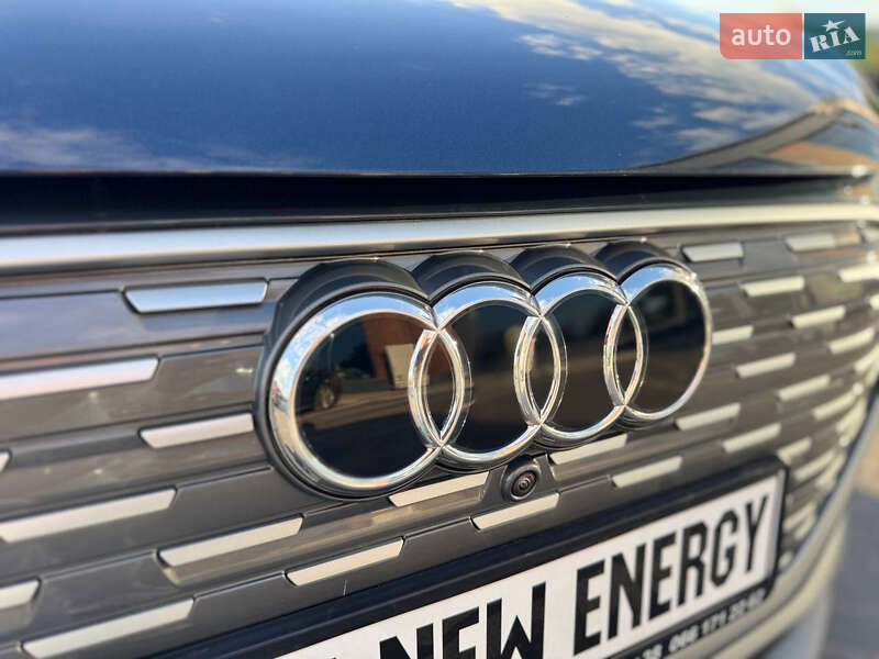 Позашляховик / Кросовер Audi Q4 e-tron 2024 в Києві