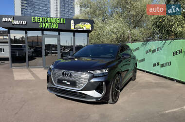 Внедорожник / Кроссовер Audi Q4 e-tron 2023 в 