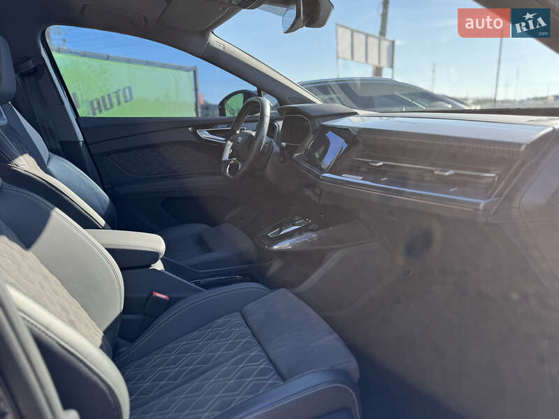 Внедорожник / Кроссовер Audi Q4 e-tron 2023 в Киеве
