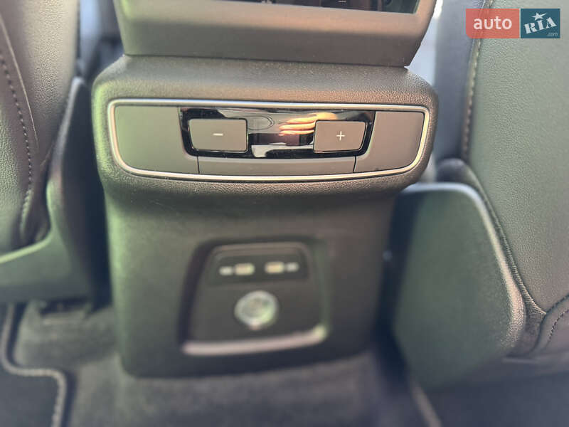 Внедорожник / Кроссовер Audi Q4 e-tron 2023 в Киеве