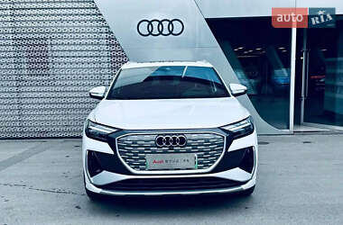 Внедорожник / Кроссовер Audi Q4 e-tron 2023 в Киеве