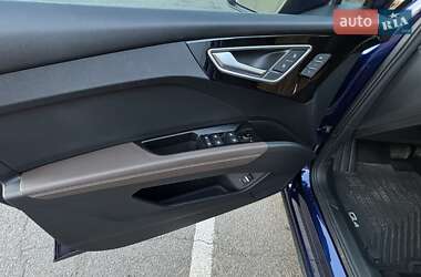 Внедорожник / Кроссовер Audi Q4 e-tron 2023 в 