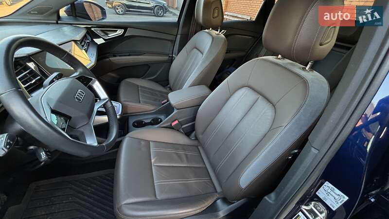 Позашляховик / Кросовер Audi Q4 e-tron 2023 в Кривому Розі