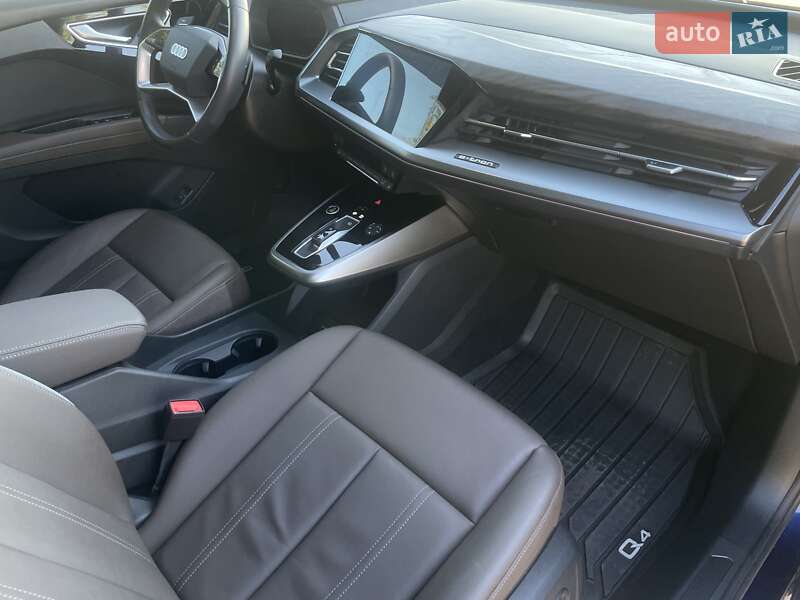 Позашляховик / Кросовер Audi Q4 e-tron 2023 в Кривому Розі