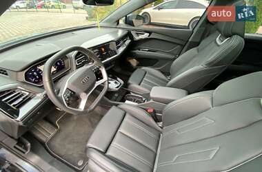 Внедорожник / Кроссовер Audi Q4 e-tron 2024 в 
