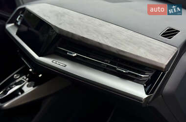 Внедорожник / Кроссовер Audi Q4 e-tron 2023 в 