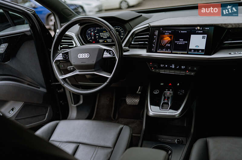 Внедорожник / Кроссовер Audi Q4 e-tron 2022 в Ирпене