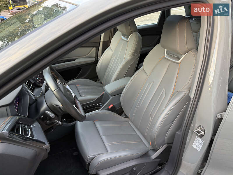 Позашляховик / Кросовер Audi Q4 e-tron 2023 в Львові