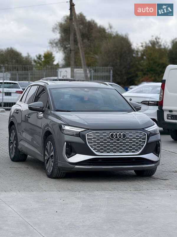 Audi Q4 e-tron 2024