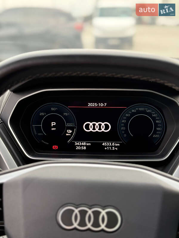 Позашляховик / Кросовер Audi Q4 e-tron 2024 в Львові