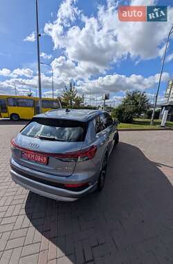 Внедорожник / Кроссовер Audi Q4 e-tron 2024 в 