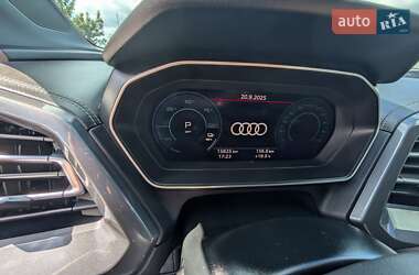 Внедорожник / Кроссовер Audi Q4 e-tron 2024 в 