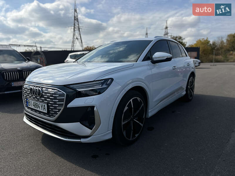Позашляховик / Кросовер Audi Q4 e-tron 2023 в Полтаві