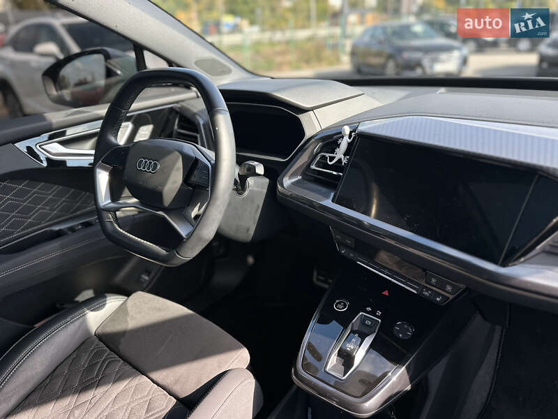 Позашляховик / Кросовер Audi Q4 e-tron 2023 в Полтаві
