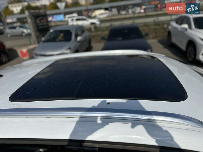 Позашляховик / Кросовер Audi Q4 e-tron 2023 в Полтаві