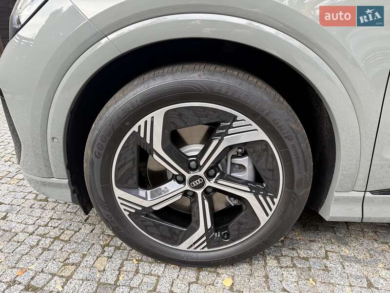 Позашляховик / Кросовер Audi Q4 e-tron 2025 в Харкові