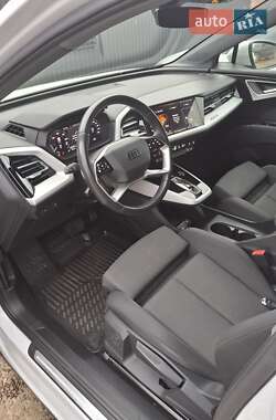 Внедорожник / Кроссовер Audi Q4 e-tron 2023 в 