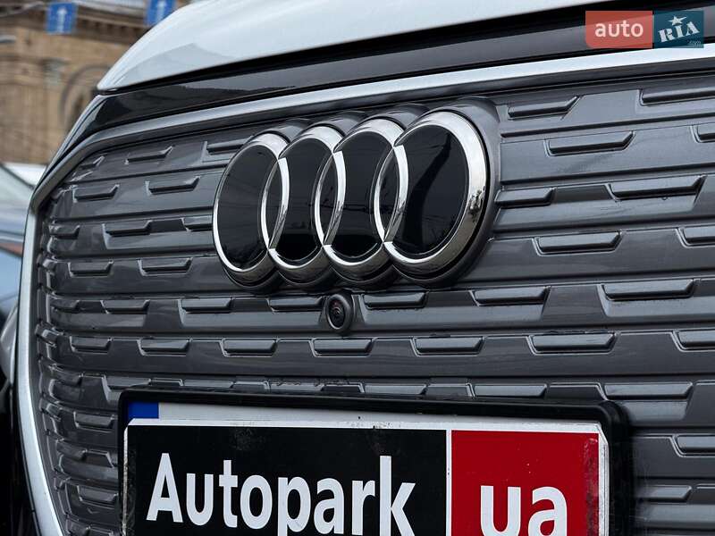 Позашляховик / Кросовер Audi Q4 e-tron 2023 в Харкові