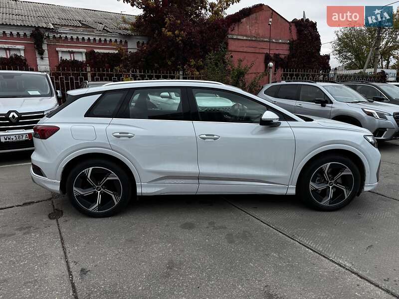 Позашляховик / Кросовер Audi Q4 e-tron 2023 в Харкові