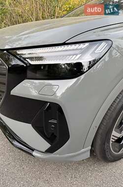Внедорожник / Кроссовер Audi Q4 e-tron 2025 в 