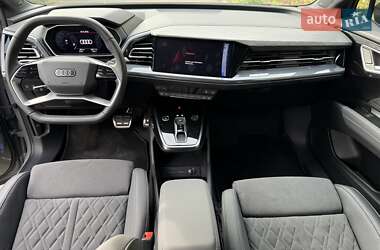 Внедорожник / Кроссовер Audi Q4 e-tron 2025 в 