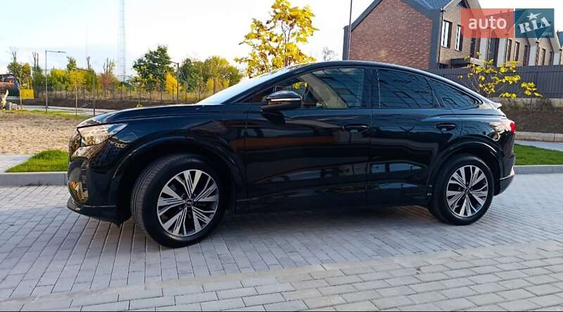 Внедорожник / Кроссовер Audi Q4 e-tron 2022 в Виннице фото 4 Внедорожник / Кроссовер Audi Q4 e-tron 2022 в Виннице
