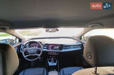 Внедорожник / Кроссовер Audi Q4 e-tron 2022 в 