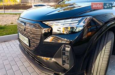 Внедорожник / Кроссовер Audi Q4 e-tron 2022 в 