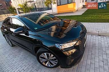 Внедорожник / Кроссовер Audi Q4 e-tron 2022 в 