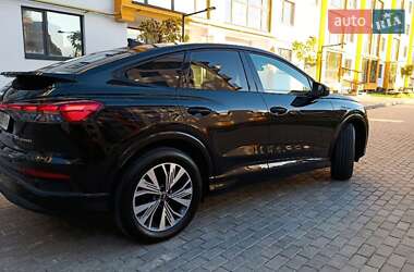 Внедорожник / Кроссовер Audi Q4 e-tron 2022 в 